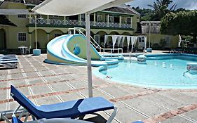 Private 2 Bedroom Beachfront Penthouse Condo Ocho Rios, Jamaica